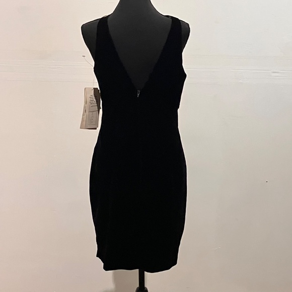 Scott McClintock, black and gold velvet dress - Picture 7 of 13